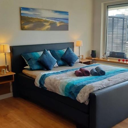 Modern City Apartment With Balcony And Nice Parc View Bremen Luaran gambar