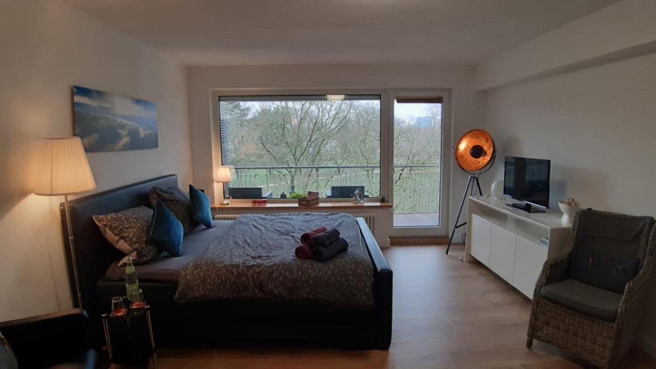 Modern City Apartment With Balcony And Nice Parc View Bremen Luaran gambar